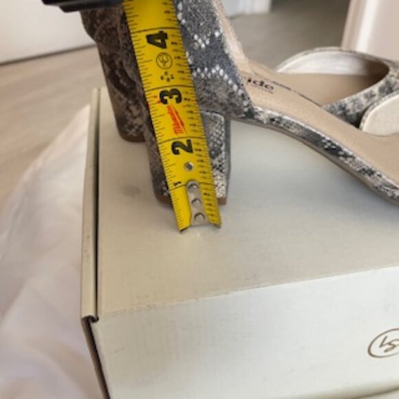 LifeStride Taupe Multi Snake Pumps 9.5M - Picture 5 of 5
